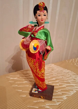 Poupee coreenne folklorique vintage Bulim, brand: The Korean Fashion, condition: Very good, size: One size, €33.00, €35.35 includes Buyer Protection