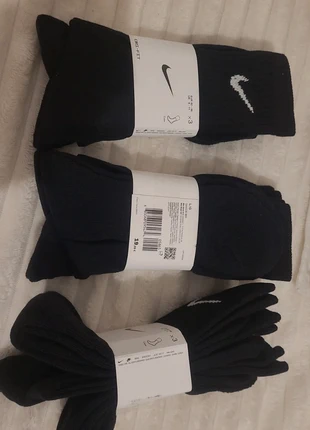 1 pack de tres pares de calcetines media caña negros precintados 41-45, marque: calcetines nike, état: Neuf avec étiquette, taille: Taille unique, 6,00 €, 7,00 € Protection acheteurs incluse