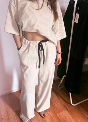 ensemble complet, marke: Boutique Parisienne, zustand: Neu, größe: Einheitsgröße, 25,00 €, 26,95 € beinhaltet Vinted-Käuferschutz Pro