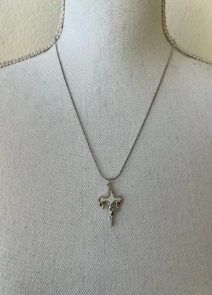 Vintage necklace cross, marque: Vintage Dressing, état: Très bon état, 7,50 €, 8,58 € Protection acheteurs (Pro) incluse