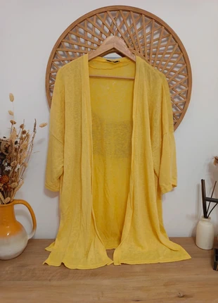 Kimono de tejido fino y fluido amarillo claro Lefties talla S, marque: Lefties, état: Très bon état, taille: S / 36 / 8, 8,00 €, 9,10 € Protection acheteurs incluse