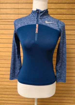 Nike #104 / Haut zippé Dri-Fit / XS 34 / Bleu / Trail – Running – Fitness, marque: Nike, état: Très bon état, taille: XS / 34 / 6, 25,00 €, 26,95 € Protection acheteurs incluse