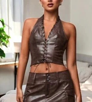 Tissu lavé et texturé avec détails ajourés. Coupe courte, col ras-du-cou., brand: Ella, condition: Very good, size: S / 36 / 8, €29.00, €31.15 includes Buyer Protection