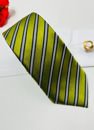 Cravate Vincenzo Boretti - soie rayure verte blanc - fait main 8 cm - très bon état, marque: Vincenzo Boretti, état: Très bon état, 12,00 €, 13,30 € Protection acheteurs (Pro) incluse