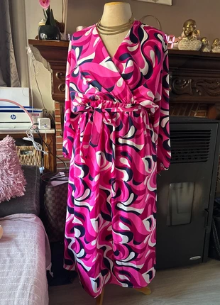 Longue robe Christy t5 rose fushia, marca: christy, estado: Novo sem etiquetas, tamanho: 4XL / 48 / 20, €14.00, €15.40 inclui Proteção do Comprador