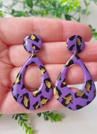 Boucles d'oreilles violettes motif léopard, marque: FIMO, état: Neuf sans étiquette, 8,00 €, 9,10 € Protection acheteurs (Pro) incluse