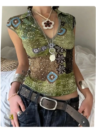 Haut vert kaki avec motifs bleu style vintage taille s, marque: dunguarie, état: Très bon état, taille: S / 36 / 8, 29,90 €, 32,10 € Protection acheteurs incluse