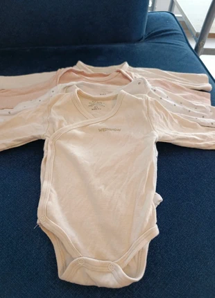 Lot 4 bodies bébé mixtes – 3/6 mois, brand: Kiabi, condition: Very good, size: 3-6 months / 62 cm, €2.00, €2.80 includes Buyer Protection