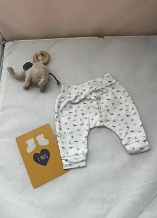 Pantalon bébé, marque: Petit Bateau, état: Très bon état, taille: 1-3 mois / 56 cm, 2,00 €, 2,80 € Protection acheteurs incluse