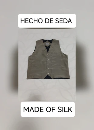 Chaleco vintage de seda talla 42 color caqui en perfecto estado como nuevo., merk: Vintage, staat: Heel goed, maat: 42, € 30,00, € 32,20 inclusief Kopersbescherming