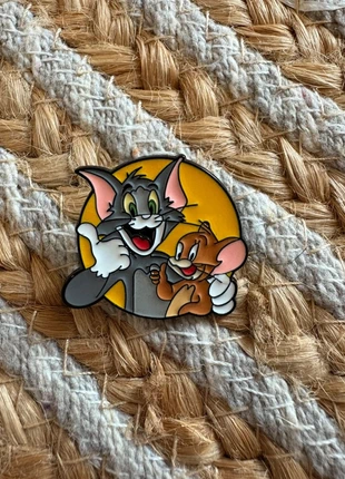 Pins Tom et Jerry 🐱🐭, marca: Tom and Jerry, estado: Muito bom, €4.00, €4.90 inclui Proteção do Comprador Pro
