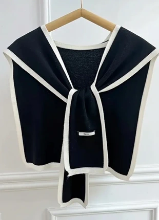 Écharpe 🧣 en laine tendance chic noir, marke: Style, zustand: Neu, 29,00 €, 31,15 € inklusive Vinted-Käuferschutz