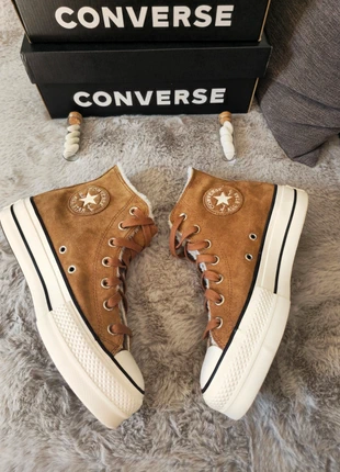 Converse All Star Lift Hi Suede - Taille 38 (Neuf), marke: Converse, zustand: Neu, mit Etikett, größe: 38, 54,00 €, 57,40 € beinhaltet Vinted-Käuferschutz Pro