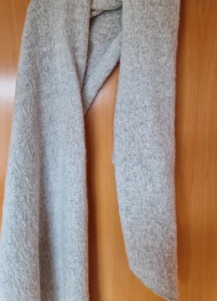 Hellgrauer Schal Pieces, marque: Pieces, état: Très bon état, 5,00 €, 5,95 € Protection acheteurs incluse