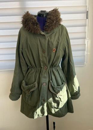 Adulte - Parka / Manteau Militaire Hiver Disneyland Paris XL, marca: Disneyland Paris, estado: Satisfactorio, tamaño: XL / 42 / 14, 40,00 €, 42,70 € Protección al comprador incluida