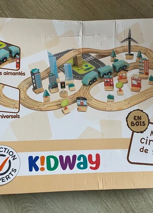 Circuit de train Kidway très bon état, brand: Kidway, condizioni: Ottime, taglia: 4 anni / 104 cm, €8.00, €9.10 include la Protezione acquisti