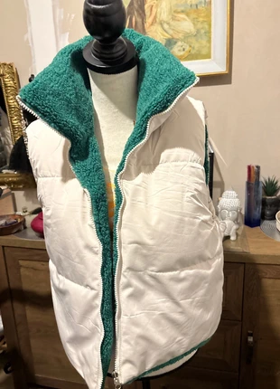 Doudoune sans manche jamais porté taille m, marque: sans marque, état: Neuf sans étiquette, taille: M / 38 / 10, 5,00 €, 5,95 € Protection acheteurs incluse