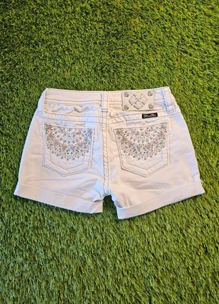 Miss Me Y2K Vintage Denim Mini Shorts - Embroidered Pocket Detail, marque: Miss Me, état: Très bon état, taille: XXS / 32 / 4, 28,00 €, 30,10 € Protection acheteurs incluse