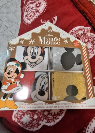 Set 4 paia calzini donna, brand: Disney, condizioni: Nuovo con cartellino, taglia: S | 35-38, €8.00, €9.10 include la Protezione acquisti