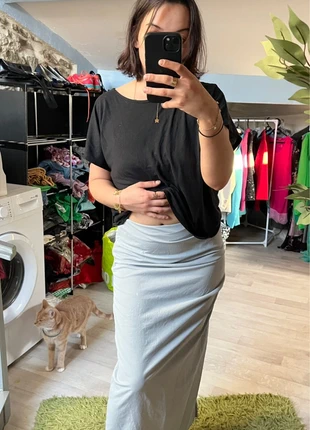 Jupe longue taille basse grise asymétrique taille M, état: Très bon état, taille: M / 38 / 10, 8,00 €, 9,10 € Protection acheteurs (Pro) incluse