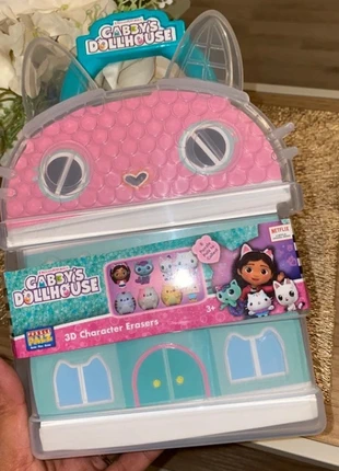 Gabby chat coffret et sa maison magique figurine, marque: Gabby's Dollhouse, état: Neuf avec étiquette, taille: 3 ans / 98 cm, 8,00 €, 9,10 € Protection acheteurs incluse