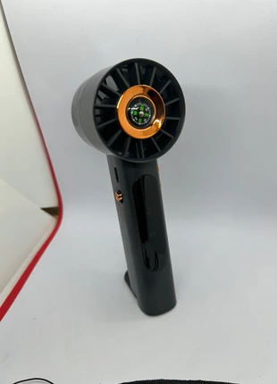 🆒 Ventilateur Portatif Haute Vitesse – LED & 100 Niveaux, staat: Heel goed, € 14,90, € 16,35 inclusief Kopersbescherming Pro