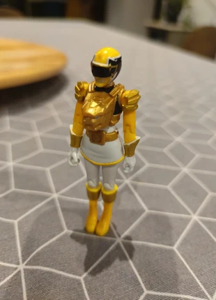 Power Rangers Mega force Ultra yellow, marca: Power Rangers, estado: Muito bom, tamanho: Tamanho único, €8.00, €9.10 inclui Proteção do Comprador