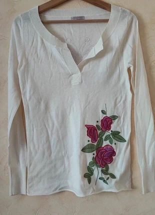 Pull brodé crème fleurs papillon pull à sequin coton 38 M, merk: Fruit De La Passion, staat: Heel goed, maat: M / 38 / 10, € 4,50, € 5,43 inclusief Kopersbescherming