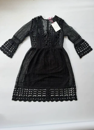 Elegant black lace dress, marque: Lola Casademunt, état: Neuf avec étiquette, taille: S / 36 / 8, 19,00 €, 20,65 € Protection acheteurs incluse