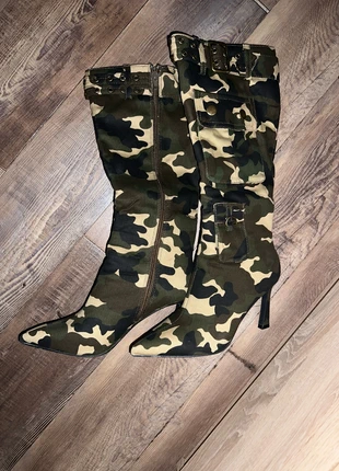 Stivali mimetici, marque: Stivali, état: Neuf sans étiquette, taille: 38, 15,00 €, 16,45 € Protection acheteurs incluse