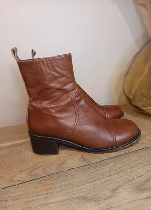 Bottines Jonak en cuir marron cognac talon bloc taille 40, marque: Jonak, état: Très bon état, taille: 40, 30,00 €, 32,20 € Protection acheteurs incluse