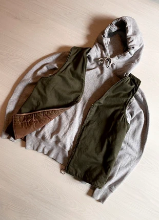 Layering – Hoodie + Veste Sans Manche, staat: Heel goed, maat: M, € 38,00, € 40,60 inclusief Kopersbescherming