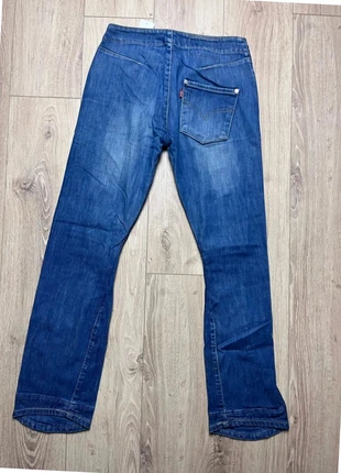 Jean levis homme W28|FR38 L28 (128), marca: Levi's, estado: Muito bom, tamanho: PT 38 | W28, €15.00, €16.45 inclui Proteção do Comprador Pro