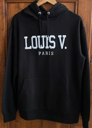 Louis Vendôme Paris 🖤 Hoodie NEUF – coton premium, logo brodé blanc, pièce haut de gamme, marque: louis vendome, état: Neuf avec étiquette, taille: S, 59,00 €, 62,65 € Protection acheteurs incluse