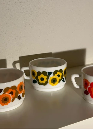 Tazze vintage anni 60/70 fiori, marque: Vintage Love, état: Très bon état, 15,00 €, 16,45 € Protection acheteurs incluse