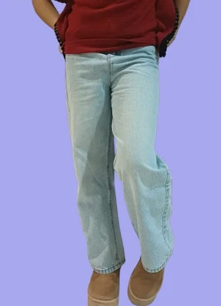 jean blanc loose, marke: Gémo, zustand: Gut, größe: 10 Jahre / 140, 15,00 €, 16,45 € inklusive Vinted-Käuferschutz