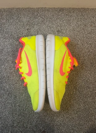 Nike Neon Pink & Yellow Trainers – UK 5 – Lightweight & Bold, brand: Nike, condition: Good, size: 5, £9.00, £10.15 includes Buyer Protection