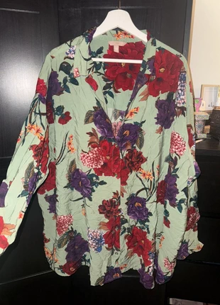 H&M blouse, merk: H&M, staat: Goed, maat: XXXL / 46 / 18, € 8,00, € 9,10 inclusief Kopersbescherming