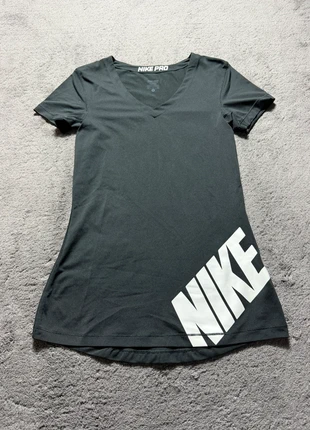 Teeshirt noir Nike Pro | Taille S, brand: Nike, condizioni: Ottime, taglia: S / IT 40 / EU 36, €10.00, €11.20 include la Protezione acquisti Pro