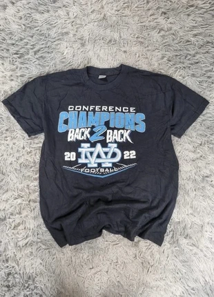 T-shirt Gildan Heavy Cotton Dells Football Champions 2022 Noir USA Back2Back Streetwear S, brand: Vintage Dressing, condizioni: Ottime, taglia: S, €12.00, €13.30 include la Protezione acquisti Pro