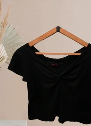 Top noir Taille 42 Décolleté twist tendance, état: Bon état, taille: XL / 42 / 14, 2,00 €, 2,80 € Protection acheteurs incluse