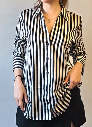 Camicia H&M Righe Bianche Nere Oversize Morbida, marca: H&M, estado: Muito bom, tamanho: S / 36 / 8, €7.00, €8.05 inclui Proteção do Comprador
