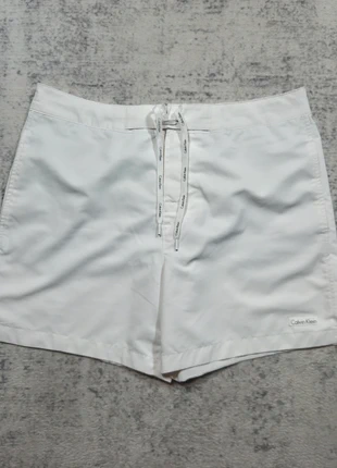 Short de bain Calvin Klein Swimwear blanc M, marke: Calvin Klein, zustand: Sehr gut, größe: M, 29,90 €, 32,10 € beinhaltet Vinted-Käuferschutz Pro