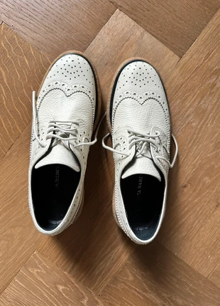 Brooks off white plateau veterschoen, merk: Paloma Barcelo, staat: Heel goed, maat: 35, € 50,00, € 53,20 inclusief Kopersbescherming