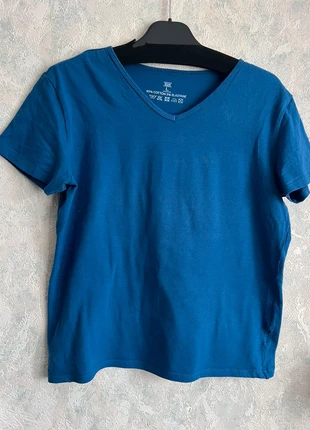 Tshirt manches courtes col v bleu, condizioni: Ottime, taglia: L / IT 44 / EU 40, €3.50, €4.38 include la Protezione acquisti