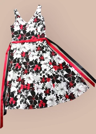 Cotton dress vintage flowery pattern size 12, brand: West One, condition: Very good, size: M / UK 12-14, £11.99, £13.29 includes Buyer Protection