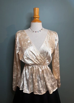 🤍 Blouse crème effet satin à motifs, brand: Shein, condition: New without tags, size: S / 36 / 8, €5.00, €5.95 includes Buyer Protection