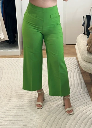 pantalon vert, marke: Zara, zustand: Neu, größe: M / 38 / 10, 12,00 €, 13,30 € inklusive Vinted-Käuferschutz