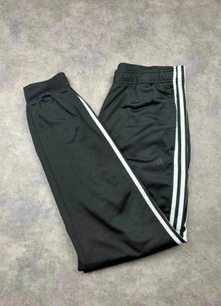 Jogging Adidas | Taille M | Couleur Noir, brand: adidas, condition: Good, size: M, €15.00, €16.45 includes Buyer Protection Pro