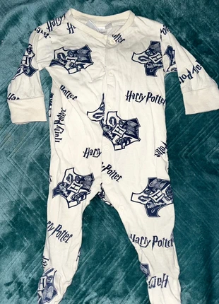 Harry Potter Boxpakje, merk: Harry Potter, staat: Heel goed, maat: 1-3 maanden / 56 cm, € 1,00, € 1,75 inclusief Kopersbescherming